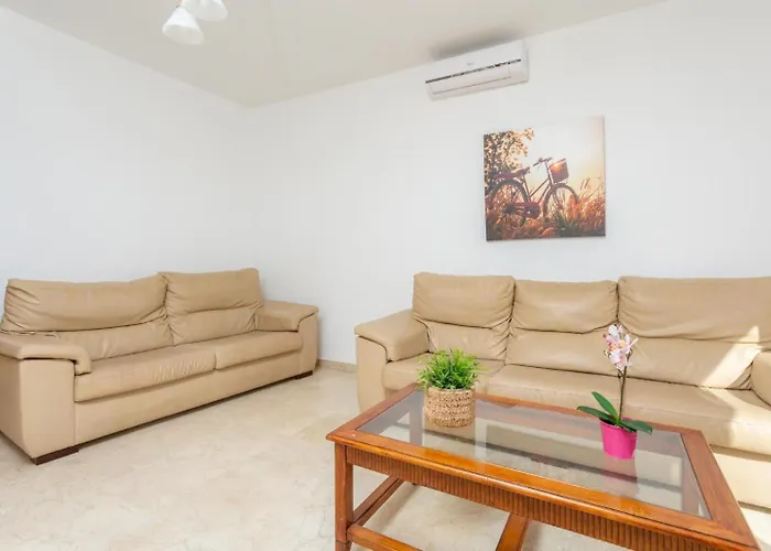 Monica Puerto del Carmen (Lanzarote)